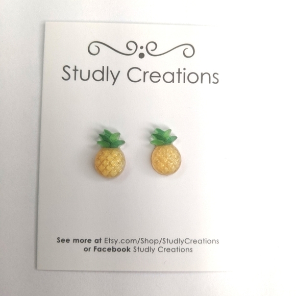 PINEAPPLE studs earrings Kawaii - Picture 1 of 2